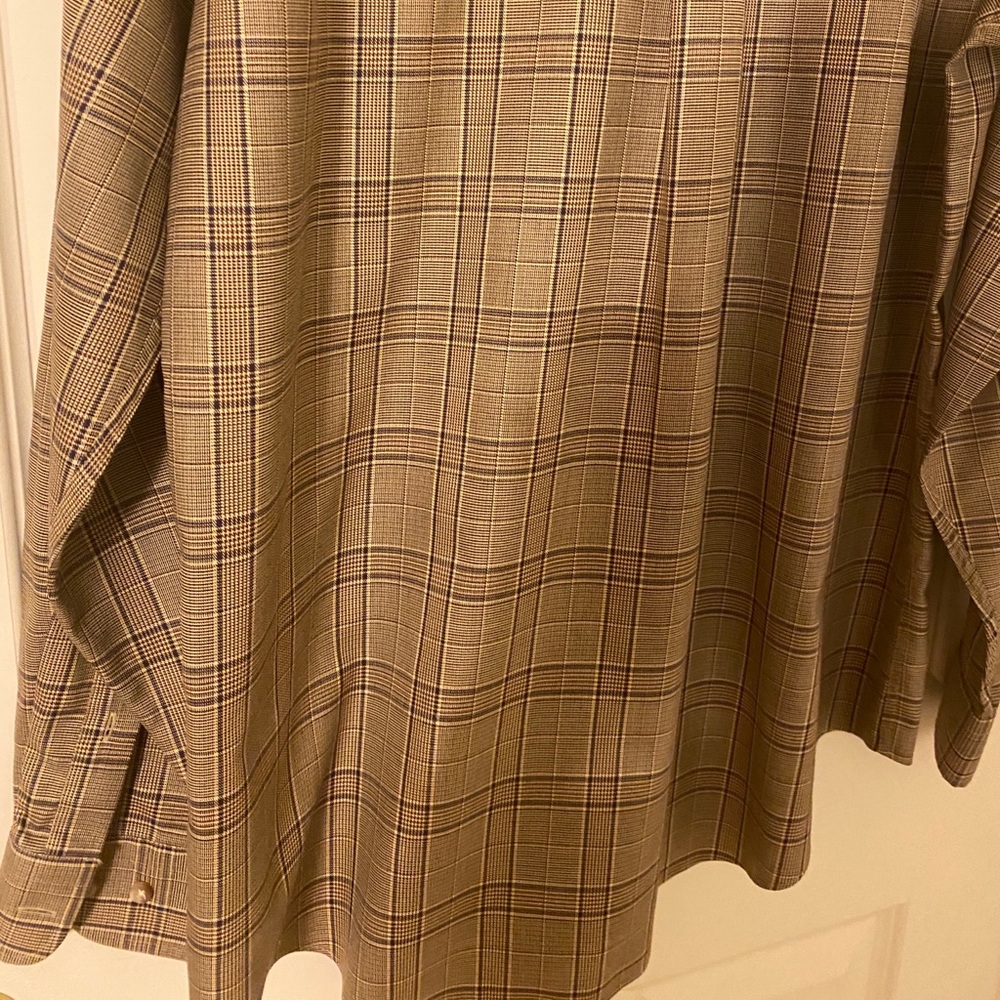 Like New Jos. A. Banks long sleeve collared shirt - Picture 4 of 13